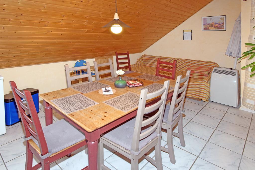 Gaestehaus Hauser Руст Екстериор снимка